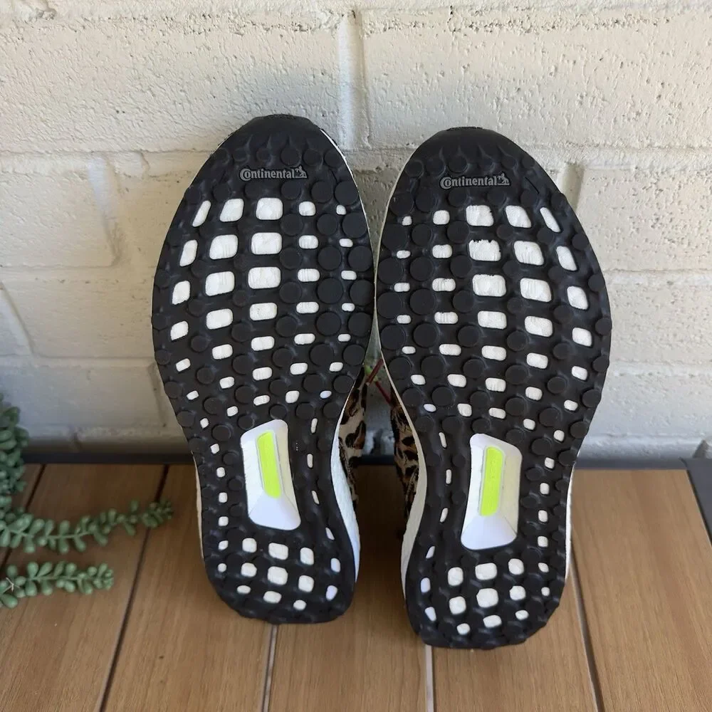 Adidas Mens Ultraboost DNA Animal Leopard Running Shoes Size 9.5M FZ2731